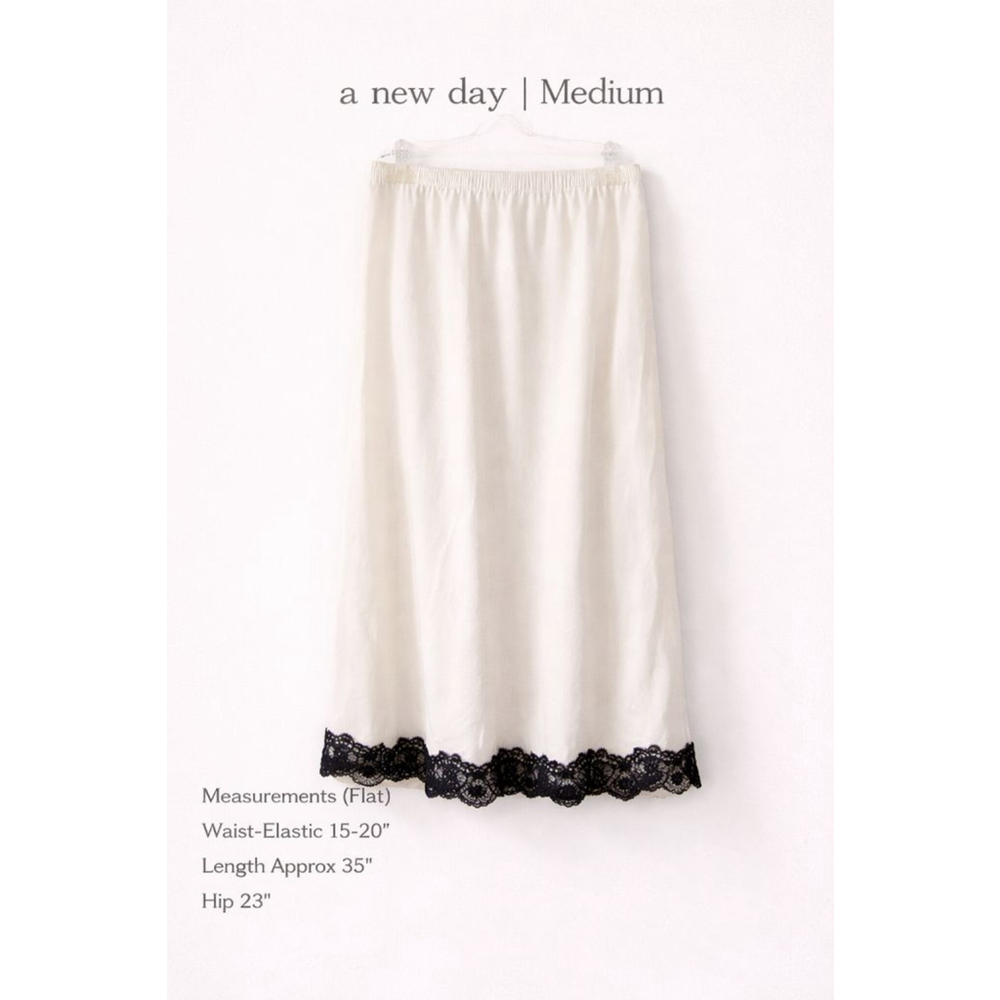 A New Day Cream Midi Slip Skirt Medium NWT Black Lace Trim Elastic Waist